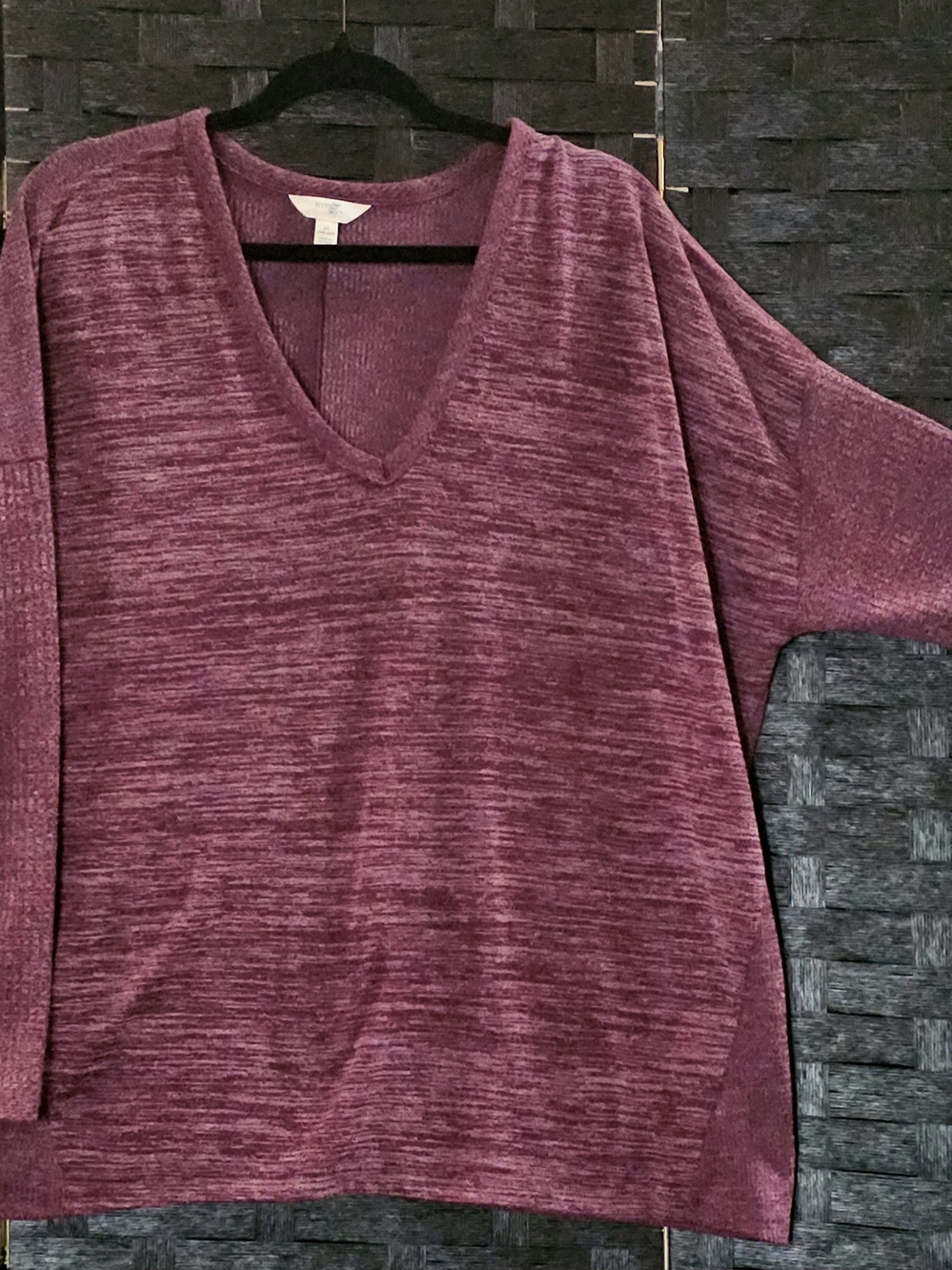 Terra & Sky Heathered Plum V-Neck Lightweight Sweater